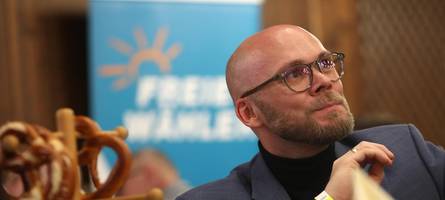 „Dienen uns der CSU nicht als Bettvorleger an“: FDP und Pro Augsburg üben scharfe Kritik an Bayerns Digitalminister