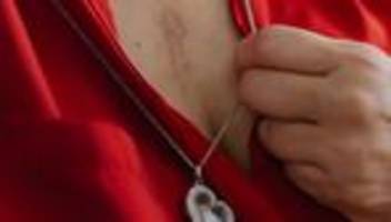 Herzinfarkt bei Frauen: Warum Frauen eher als Männer an ihrem Herzinfarkt sterben
