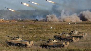 Nato-Ostflanke: Großmanöver Russlands und der Nato angelaufen