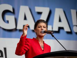 Sahra Wagenknecht: „Jeder Krieg ist ein Verbrechen“