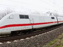 bahnchaos vor fußballspiel: brand an stellwerk legt zugverbindung hannover–berlin lahm