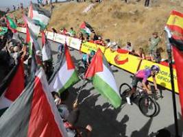 Radstars leiden am Berg: Demonstranten blockieren Strecke: Vingegaard vor Vuelta-Triumph