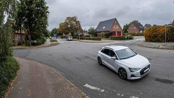 Nettelnburger Kreisel bekommt statt einer Kante einen Buckel