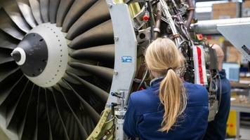 mtu aero engines: eine anleihe mit luft nach oben