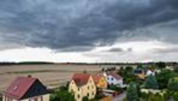 Deutscher Wetterdienst: Erster Herbststurm zieht über Deutschland auf