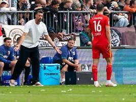 Kiezkicker weiter ungeschlagen: Startrekord: St. Pauli schockt Sandro Wagners Augsburg spät