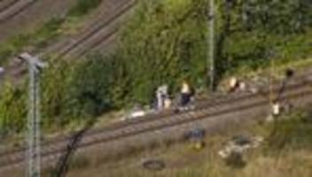Deutsche Bahn: Polizei geht nach Feuer an Stellwerk von Brandstiftung aus