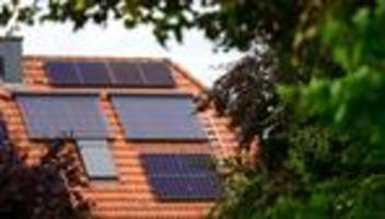 Solaranlagen: Verbraucherzentrale kritisiert geplante Kürzungen bei Solarenergie