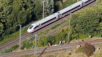 Bahnstrecke Berlin - Hannover: Polizei geht von Brandstiftung aus