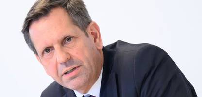 Niedersachsen: Ministerpräsident Olaf Lies kritisiert Debatte über Verbrennerverbot