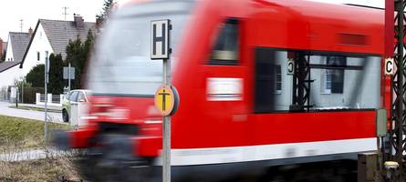 auf dieser strecke fallen seit monaten züge aus, weil personal fehlt