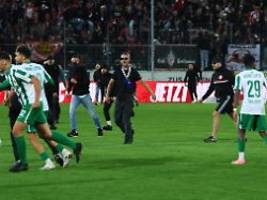 Eskalation nach Ostderby: Klub wütet: Nach Spielerjagd wird Spieler gesperrt