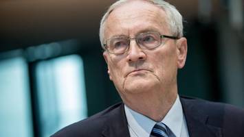 Razzia im Fall Block: Ex-BND-Chef im Visier der Ermittler