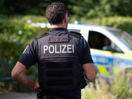 rechtsextremismus: ermittlungen gegen mögliche rechtsradikale gruppe – waffen gesucht