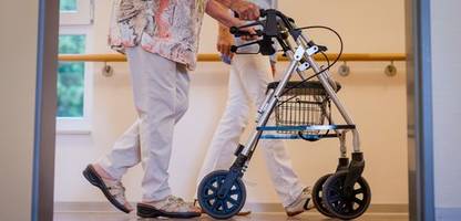 Haushalt: Städte und Gemeinden beklagen ausufernde Pflegekosten