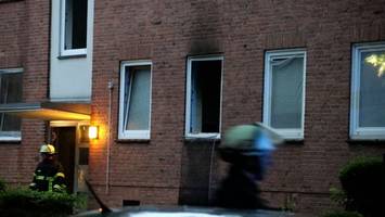Brand in Jenfeld: Fünf Bewohner gerettet, einer in Lebensgefahr
