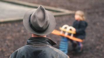 Jugendliche sexuell belästigt? 60-Jähriger sagt nur „Moin“