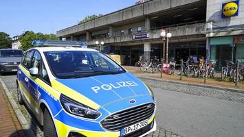 großkontrolle in altona: polizei stellt fünf gesuchte straftäter