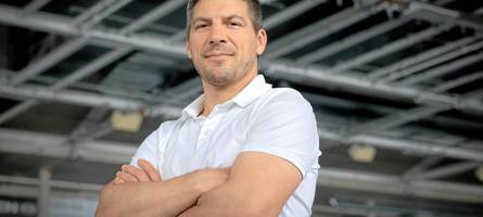 schreibtisch statt schlittschuhe - patrick reimer formt den esvk neu