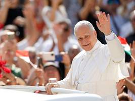 Katholische Kirche: Papst Leo XIV. kritisiert Segensfeiern für Homosexuelle