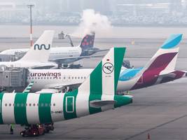 Verspätungen und Ausfälle: Am Hamburger Flughafen geht der Treibstoff aus
