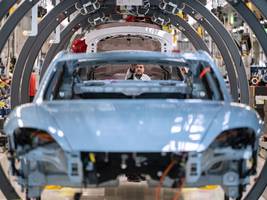 Autoindustrie: Porsche streicht Prognose und E-Auto-Pläne zusammen