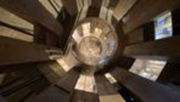 nach großbrand: wiedereröffnung der notre-dame-türme: monumentales comeback