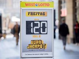 Eurojackpot randvoll: 120 Millionen Euro zu gewinnen - so könnten Sie heute abräumen