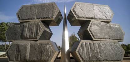 yad vashem: holocaust-gedenkstätte soll außenstelle in deutschland bekommen