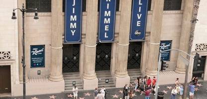 Jimmy Kimmel: Proteste nach Absetzung auf dem Hollywood Boulevard