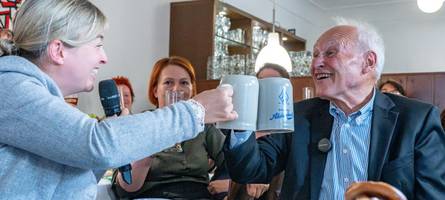 csu-urgestein erwin huber und sein flirt mit den grünen in passau