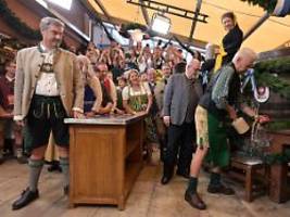 Breaking News: O'zapft is: Münchens Oberbürgermeister Reiter eröffnet 190. Oktoberfest