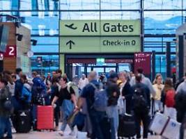 Weitere Städte betroffen: Cyberangriff legt Check-In-System am Berliner Flughafen lahm