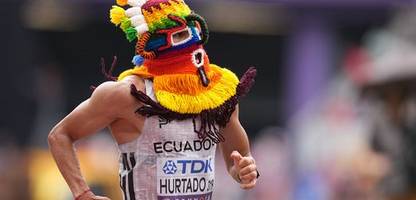 Leichtathletik-WM: Geher aus Ecuador kommt mit bunter Maske ins Ziel