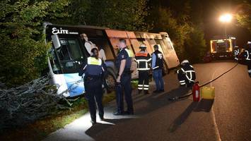 Linienbus in Bergedorf entführt – Spritztour endet mit Unfall
