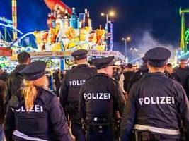 Polizeibericht Oktoberfest Tag 1: Hitlergruß und Belästigungen auf der Wiesn