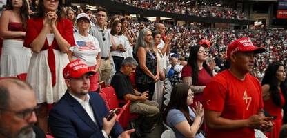 USA: Tausende zu Trauerfeier von Rechtsextremem Charlie Kirk erwartet