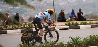 Radsport: Remco Evenepoel demütigt Tadej Pogačar bei WM in Ruanda