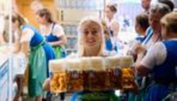 Oktoberfest: Aber praktisch, wenn die in die Maß kotzen