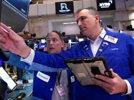 Nvidia heizt KI-Fantasie an: Wall Street marschiert weiter auf Rekordkurs