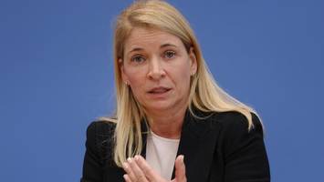 EVG will im Aufsichtsrat gegen neue Bahnchefin stimmen