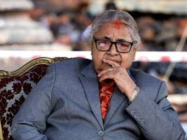 nepal: plötzlich premierministerin