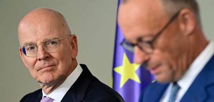 Ex-Commerzbank-Chef Martin Blessing wird Kanzler-Beauftragter für ausländische Investitionen