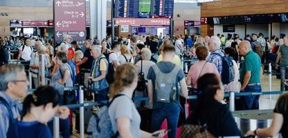 Nach Cyberangriff: Abfertigung am BER verläuft noch immer schleppend