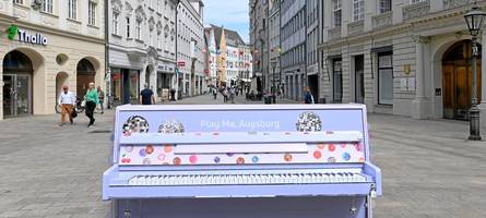 Unbekannte Vandalen demolieren Klavier von „Play Me, Augsburg“