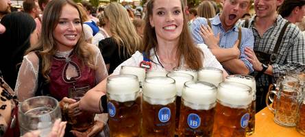 Gehalt auf der Wiesn: Wie viel verdient eine Bedienung auf dem Oktoberfest?