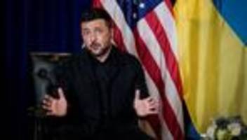 Krieg gegen die Ukraine: Selenskyj wirbt bei Trump um Hilfe