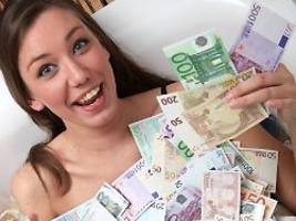 Eurojackpot krachend voll: Mehr geht nicht: 120 Millionen Euro zu gewinnen - 19 Millionen allein in Gewinnklasse 2