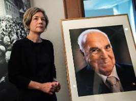 Leider Gesprächen verweigert: Helmut Kohls Witwe verklagt Kohl-Stiftung des Bundestags