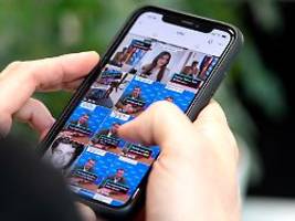 Noch vor Familie und Schule: Jugendliche informieren sich vor allem auf Social Media über Politik